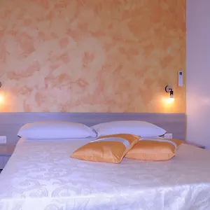 La Fenice Bed & Breakfast LMP