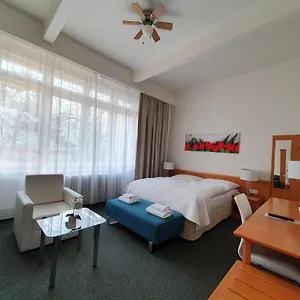 Affittacamere Jana - Domov Mládeže, Praga
